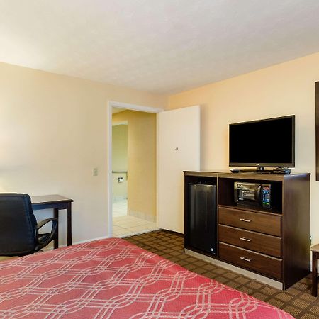 Econo Lodge Boston-Malden Zewnętrze zdjęcie