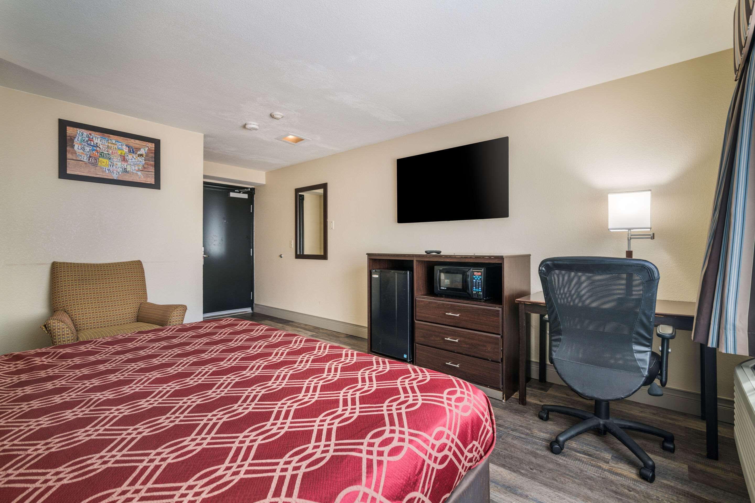 Econo Lodge Boston-Malden Zewnętrze zdjęcie