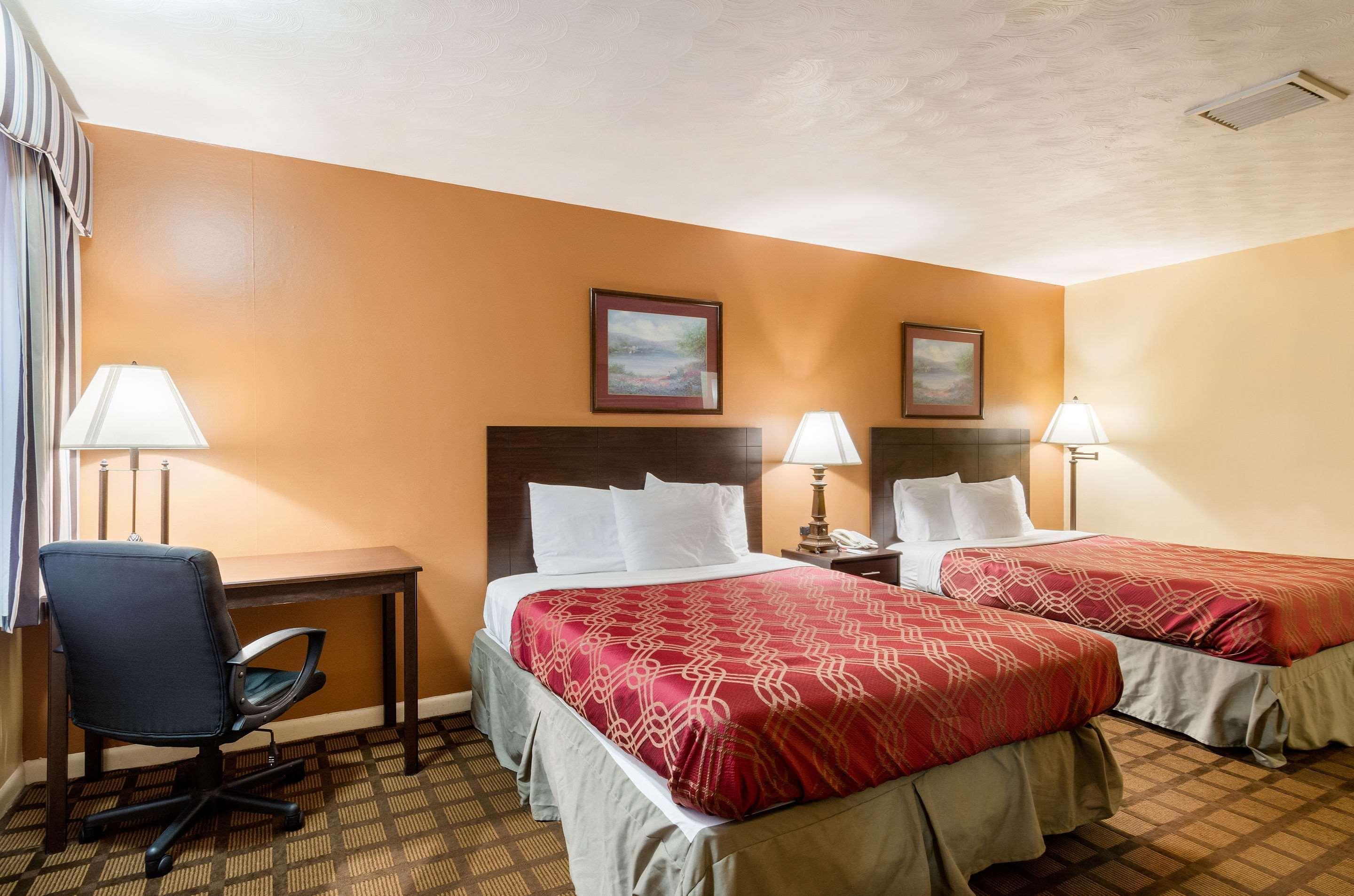 Econo Lodge Boston-Malden Zewnętrze zdjęcie