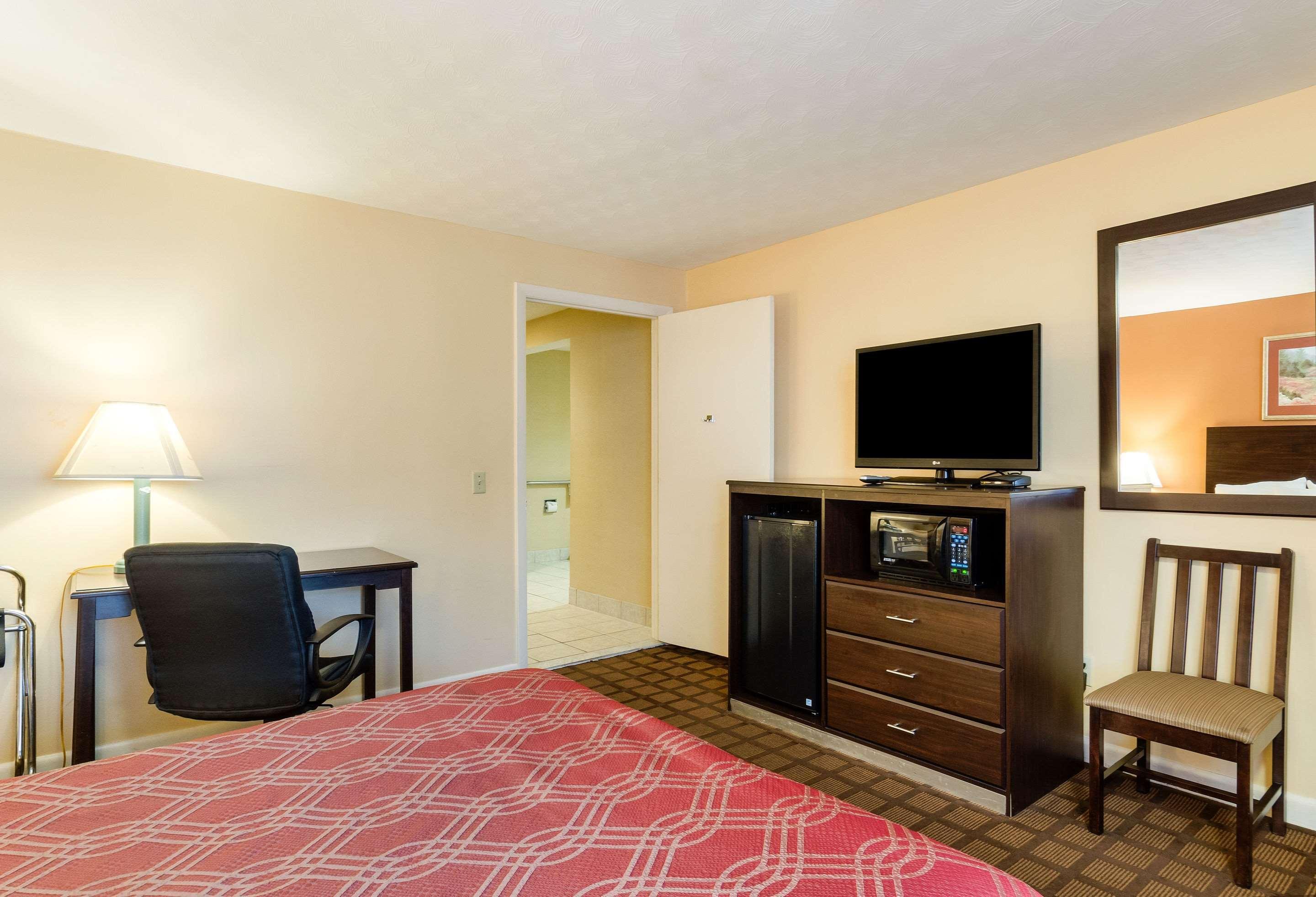 Econo Lodge Boston-Malden Zewnętrze zdjęcie