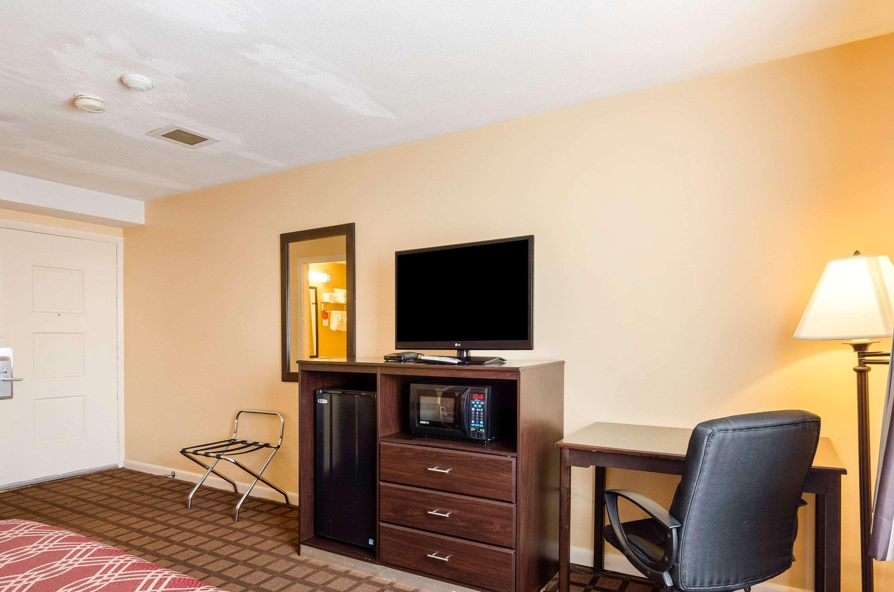 Econo Lodge Boston-Malden Zewnętrze zdjęcie