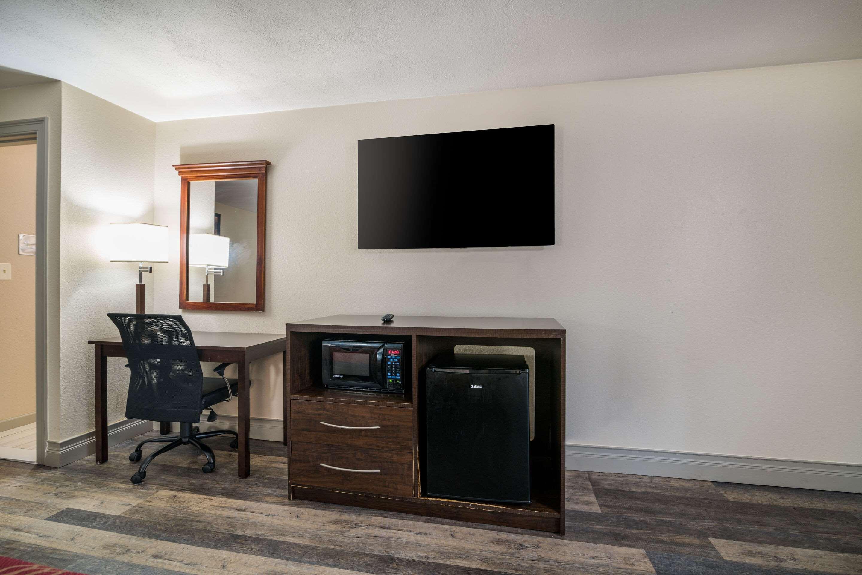 Econo Lodge Boston-Malden Zewnętrze zdjęcie