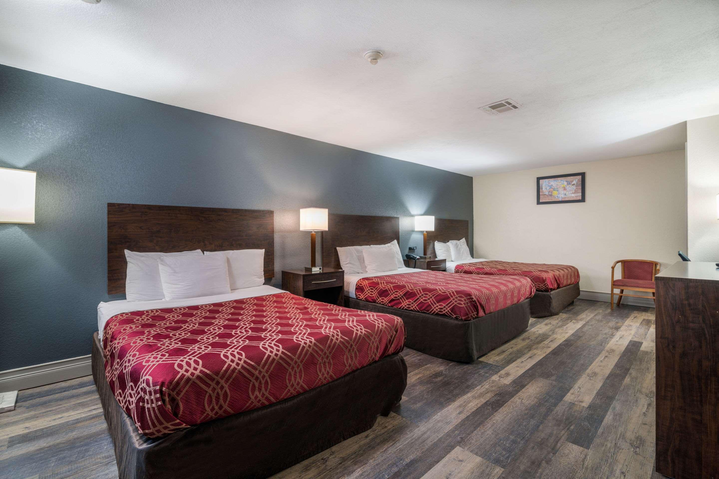Econo Lodge Boston-Malden Zewnętrze zdjęcie