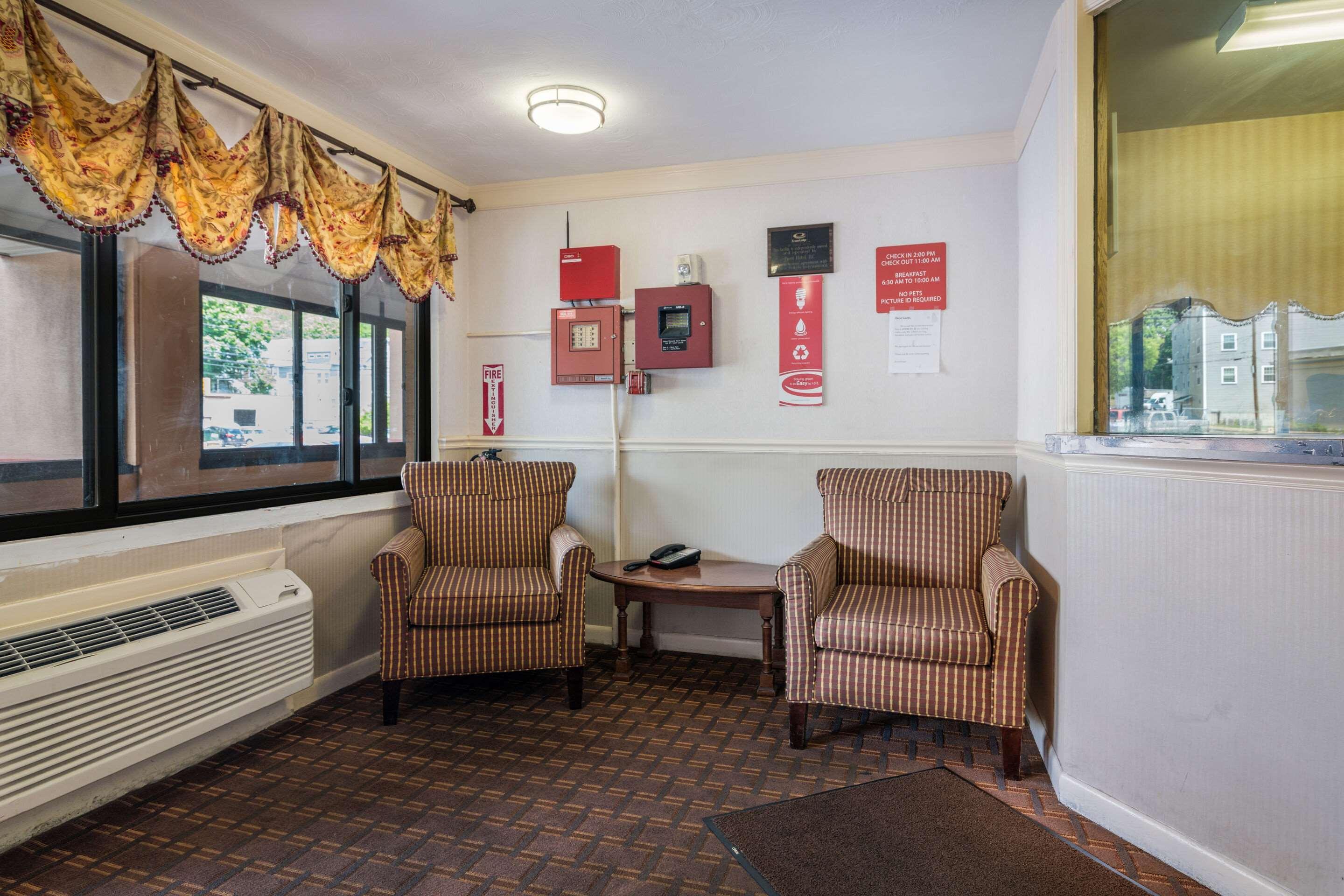 Econo Lodge Boston-Malden Zewnętrze zdjęcie